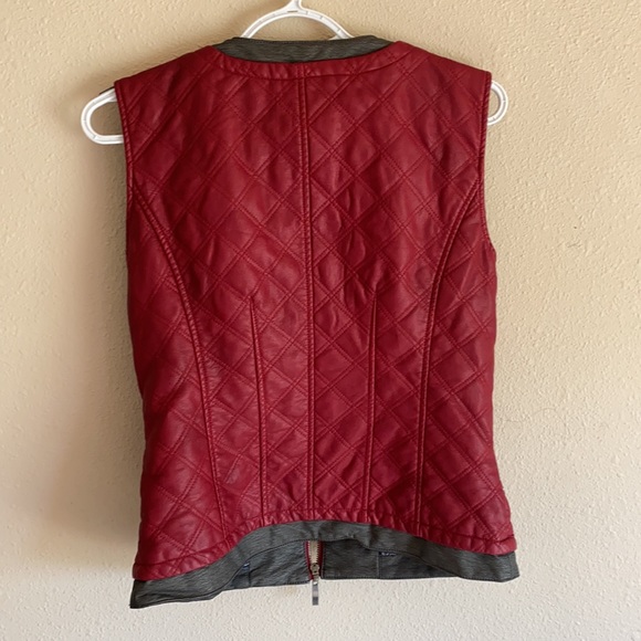 Red vest zippers - Picture 5 of 5